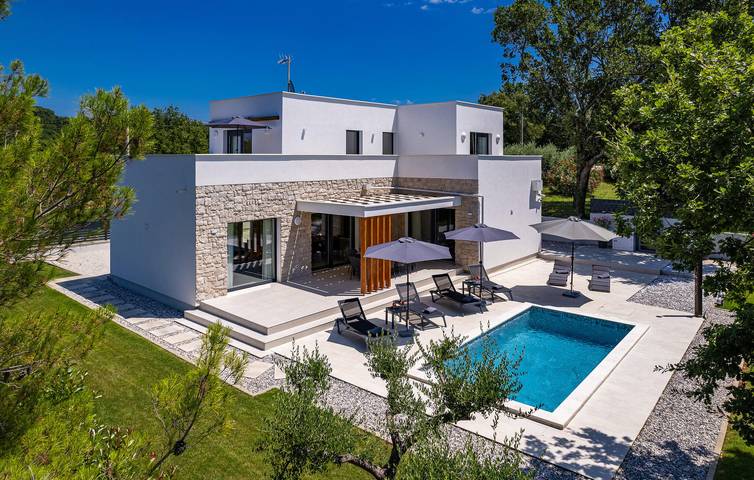 Ferienhaus für 6 Personen, mit Garten und Terrasse sowie Pool in Porec und Umgebung