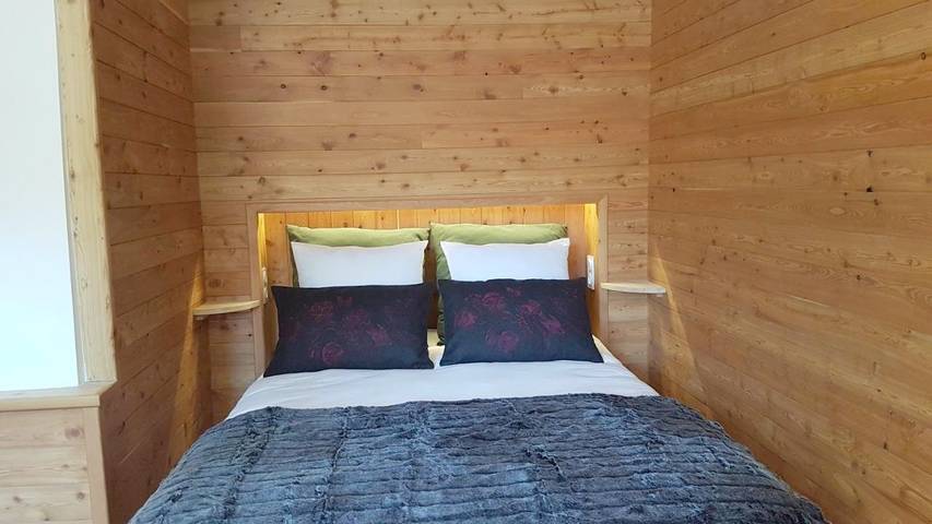 Hôtel pour 2 personnes, avec terrasse et jardin dans Bowling Du Bachelard - 4