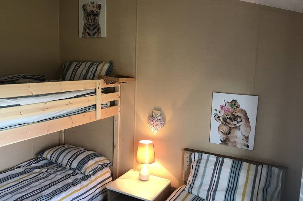 Spacious, comfortable lodge for a truly restful getaway in Milford-on-Sea, Hampshire
