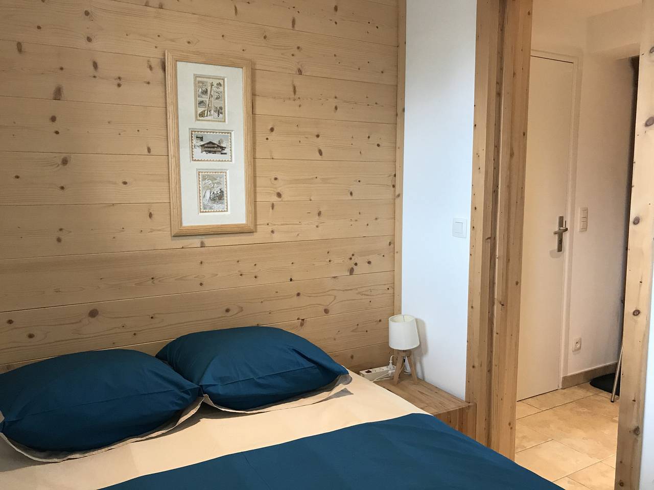 Estudio entero, Apartamento renovado de 1 dormitorio con balcón, estacionamiento y wifi centro estación in Les Carroz, Arâches-la-Frasse