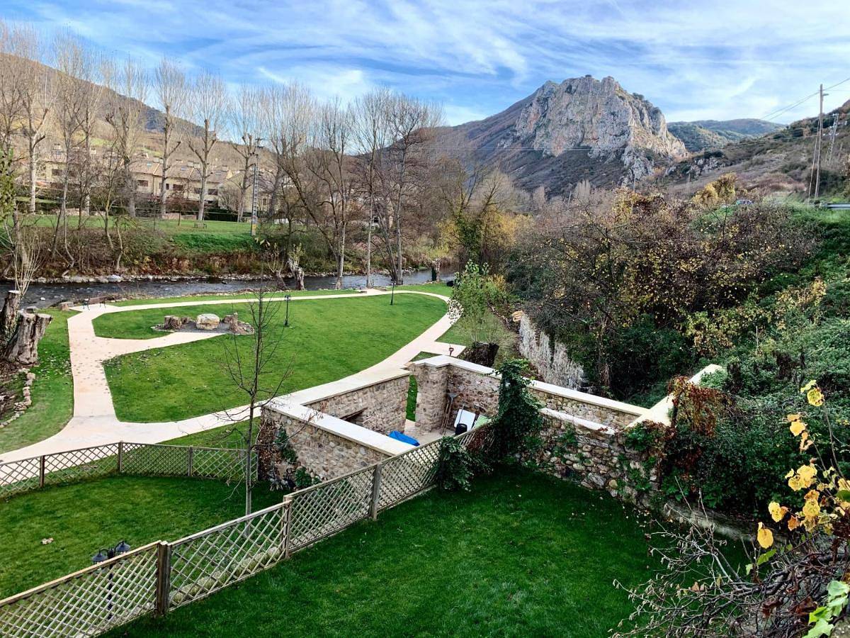 Five-Bedroom House in Torrecilla en Cameros, Sierra de Moncalvillo