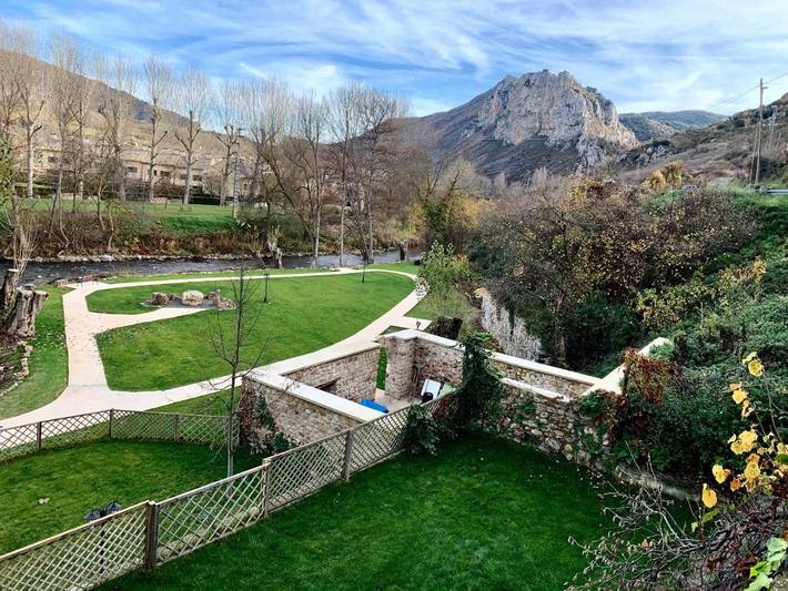 Casa rural para 14 personas, con Balcón y Terraza además de Jardín y Vistas en La Rioja - 4