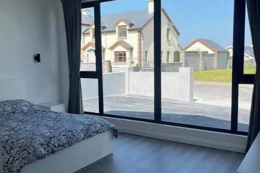 Brand New Luxury villa with spectacular views. in Cashel Rural, County Tipperary