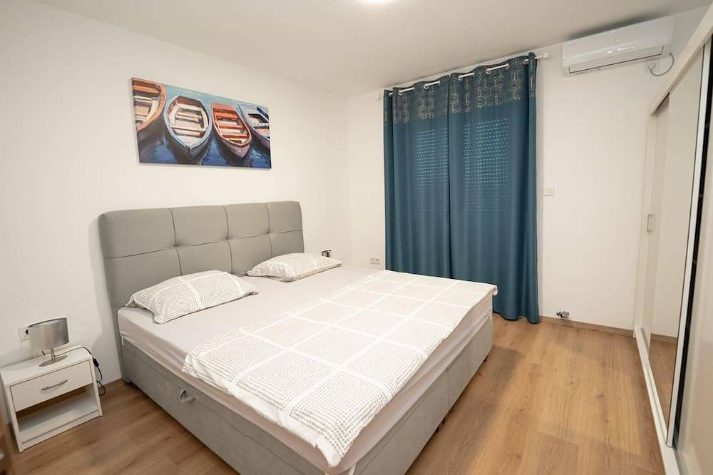 Ganze Wohnung, 3-Zimmer-Ferienwohnung mit Pool Zmijavci, Zagora in Imotski, Makarska Riviera