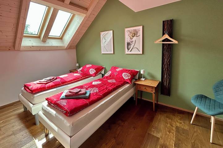 Ganze Wohnung, Relaxing country retreat for up to 8 guests near Lake of Constance in Wäldi, Zürich Voralpen