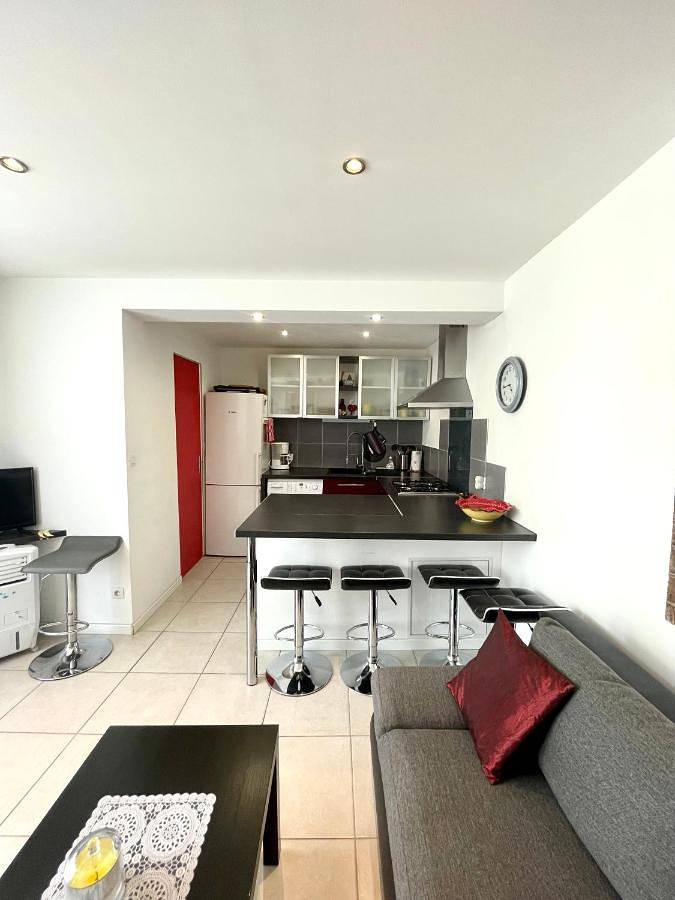 Gîte pour 2 personnes, avec terrasse, animaux acceptés dans Gare Du Grau Du Roi