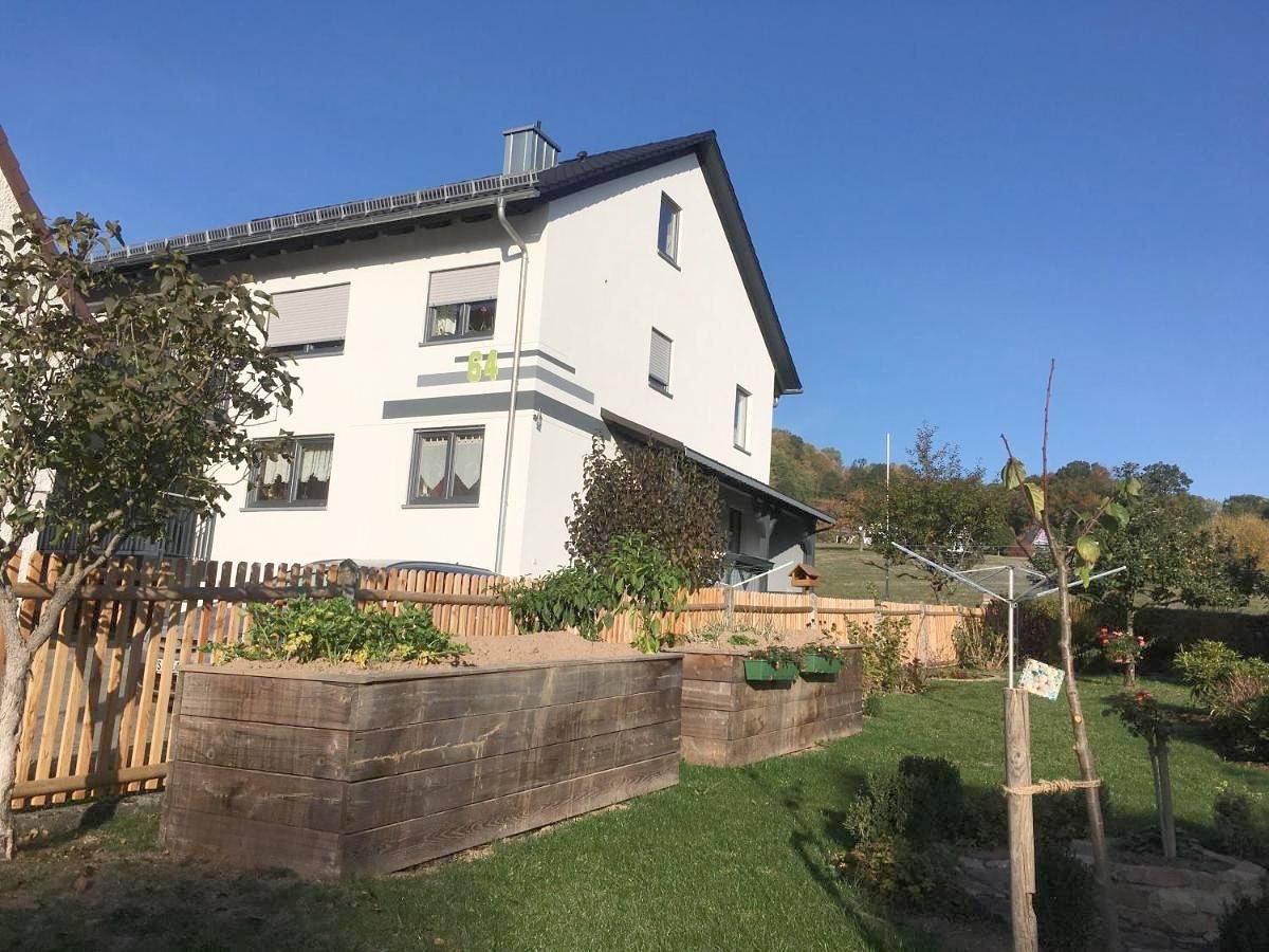 Ganze Wohnung, Ferienwohnung an der Linde in Bischofsheim an der Rhön, Rhön-Bayern