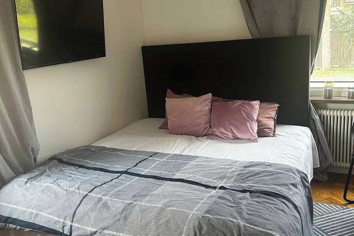 Charmantes Villenzimmer mit eigenem Bad in Landskrona in Landskrona, Skane