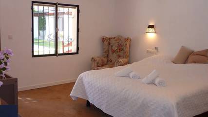 Villa for 16 People in Playa de Cortijo Blanco, Marbella, Photo 3