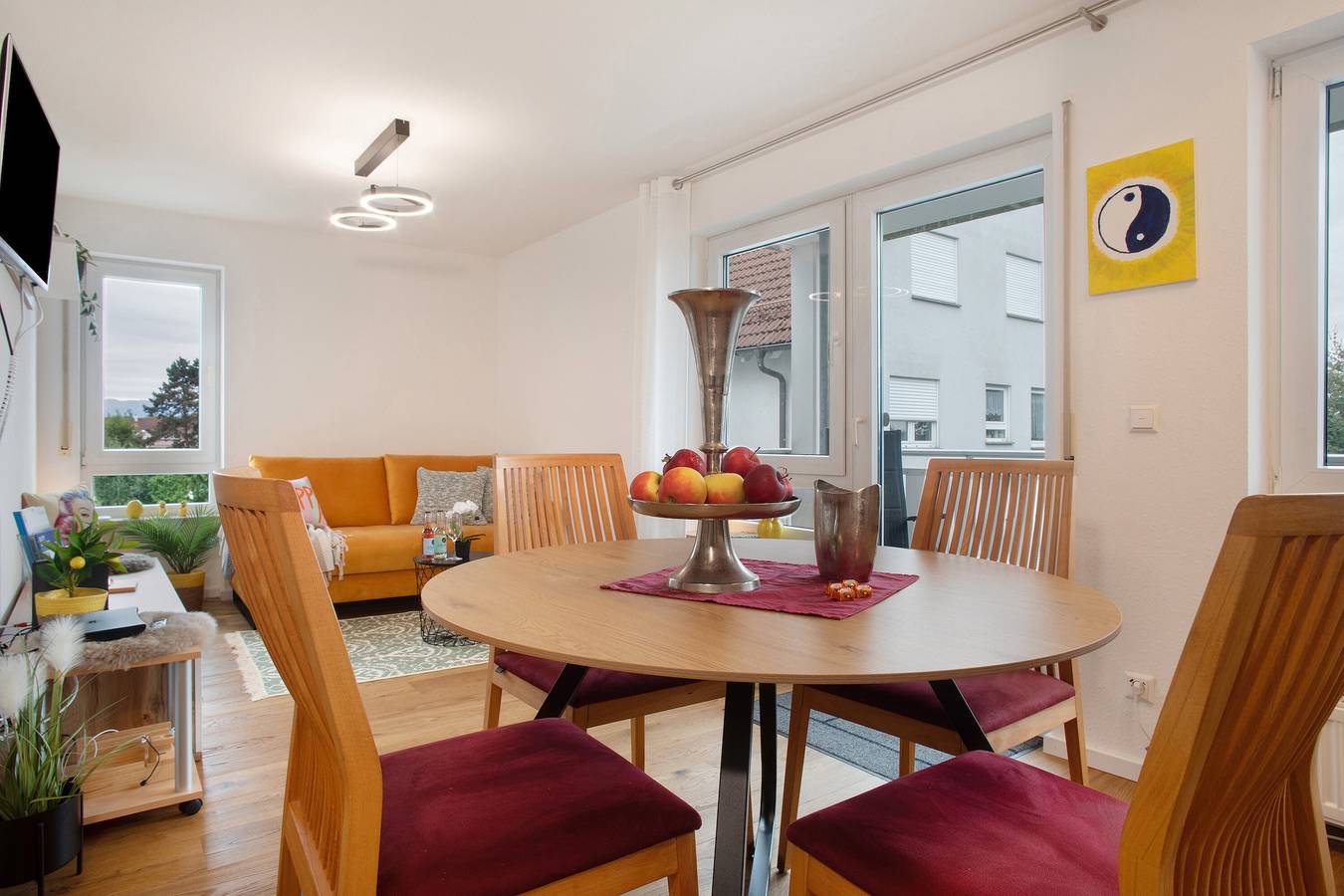 Ganze Wohnung, Apartment 'Karma' mit Bergblick, Balkon und Wlan in Kressbronn am Bodensee, Bodenseekreis