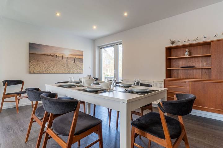 Ganze Wohnung, Große 4-Zimmererdgeschosswohnung im Ortsteil Ording in Deichnähe in St. Peter-Ording, Eiderstedt
