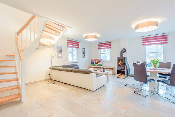 Ferienhaus für 5 Personen, mit Terrasse und Garten sowie Sauna in Glowe - 3