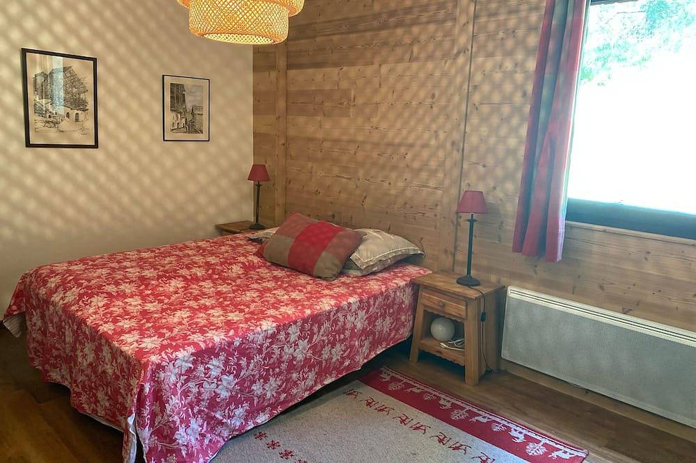 Chalet am Fuße der Pisten und 5 Minuten von Geschäften und Skischule in Vars, Briançon und Umgebung