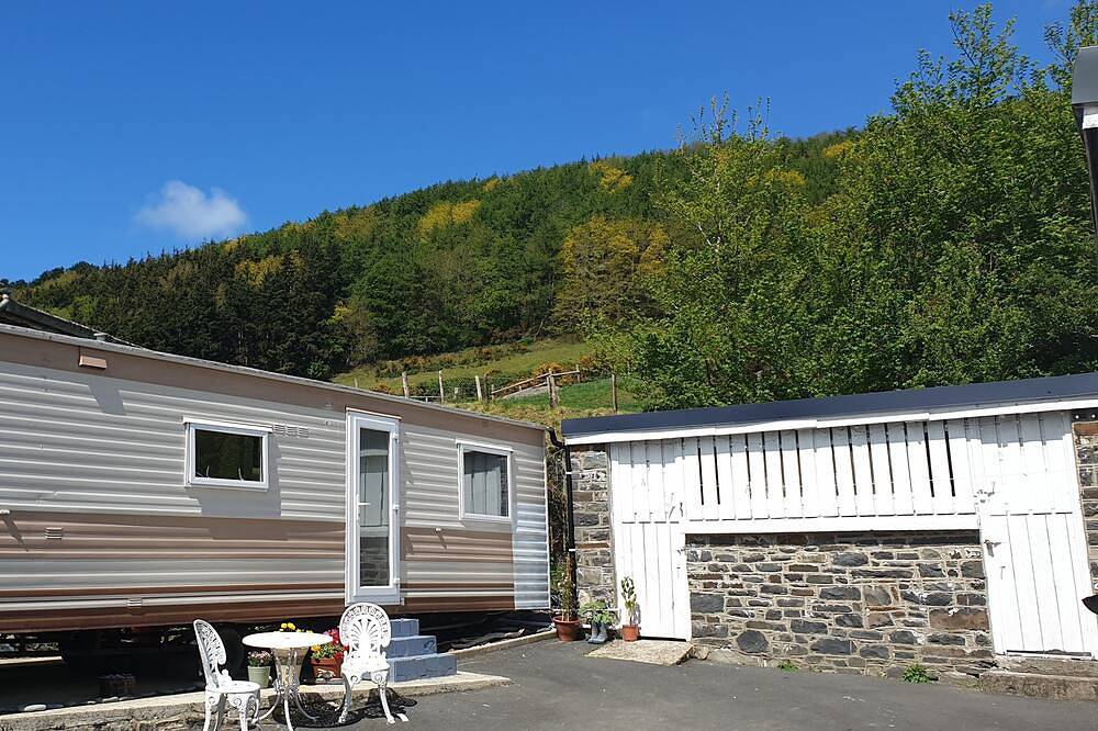 Glamping for 4 People in Ceredigion, Mid-Wales