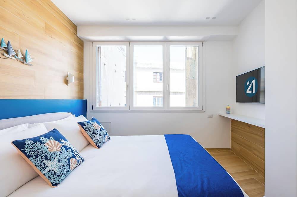 Ganze Wohnung, At Twenty-One: new apartment with exclusive panoramic views! in Neapel, Neapel Provinz