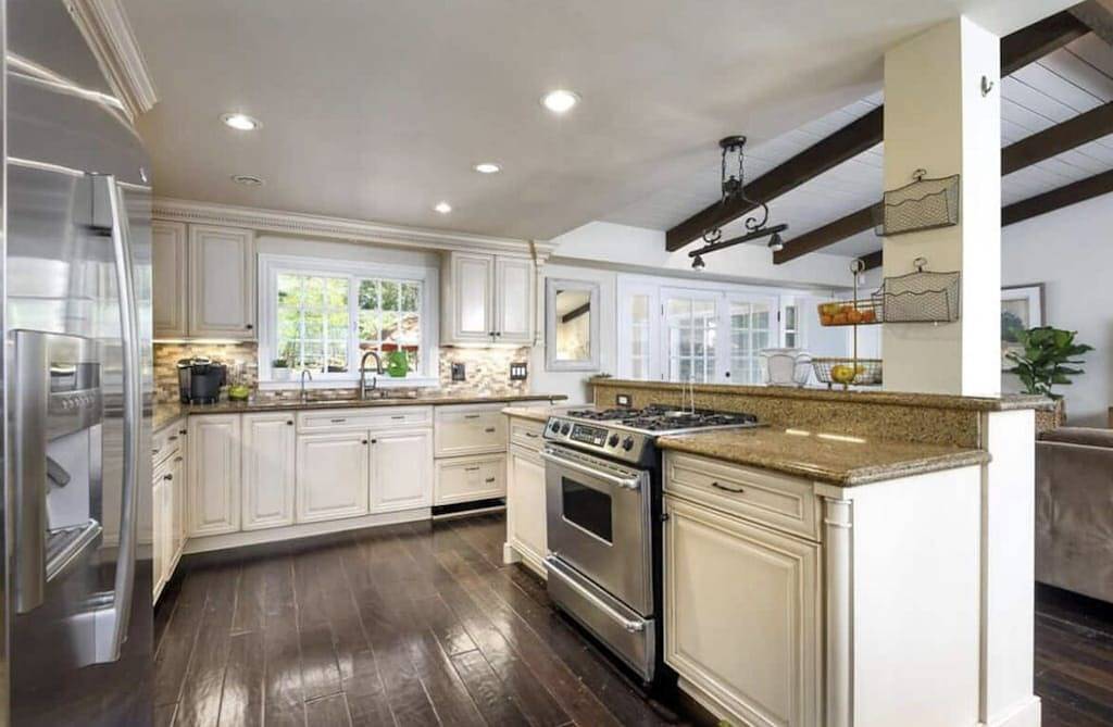 Charming Ranch w/spa, 1/2 acre near Miramar Beach in Montecito, Santa Barbara County