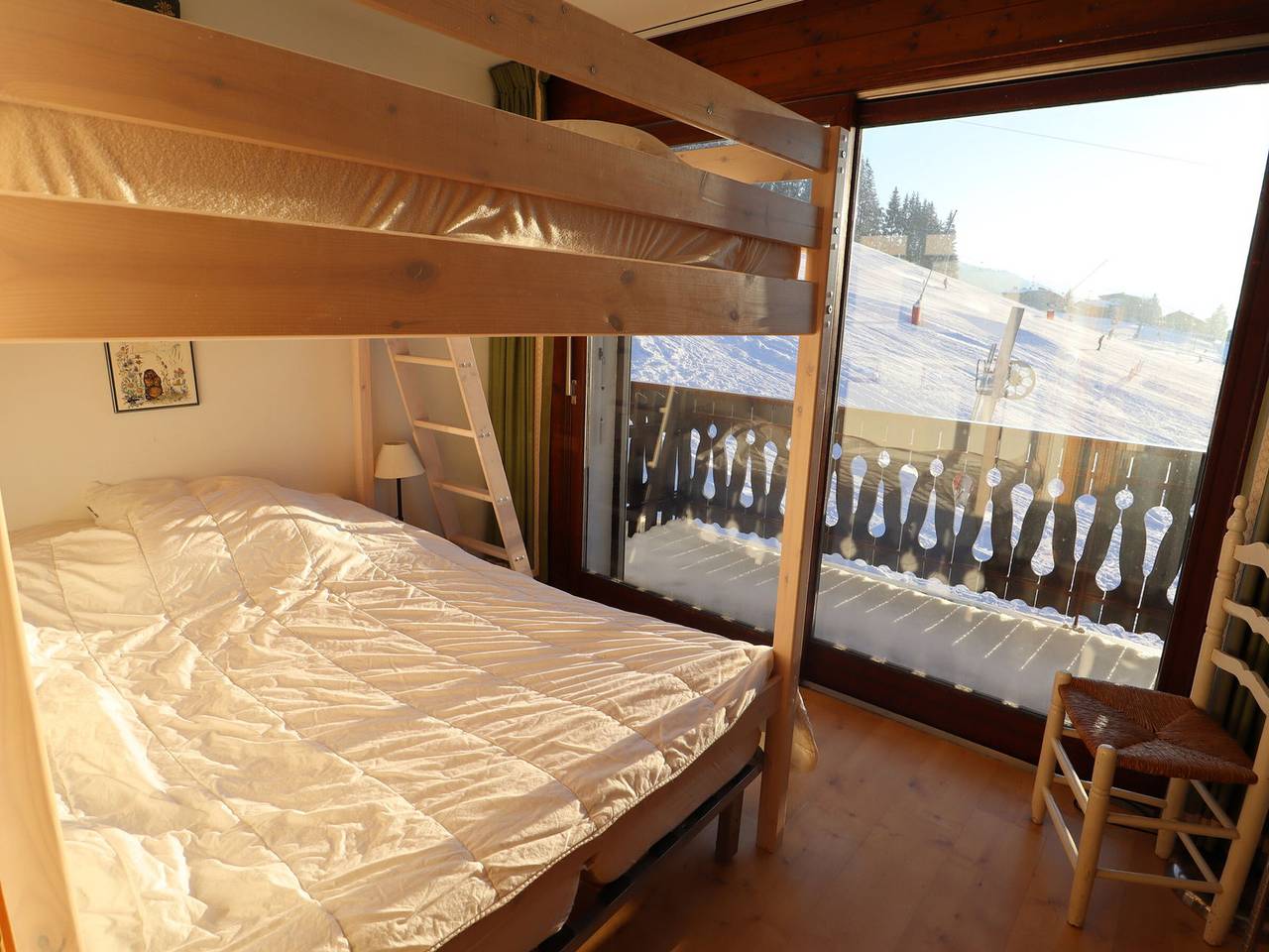 Entire apartment, Apartment with balcony at the foot of the slopes, Les Gets in Les Gets, Les Portes du Soleil