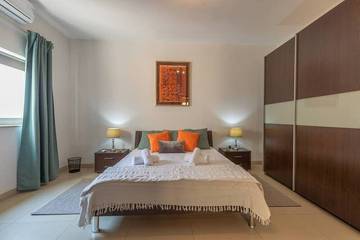 Apartment for 6 People in Valletta, Malta Island, Photo 2