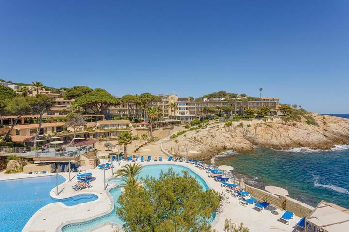 Hôtel pour 2 personnes, avec jacuzzi et jardin ainsi que sauna et piscine