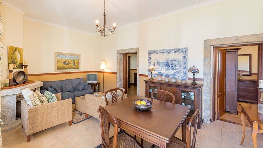 Casa de férias para 5 pessoas, com piscina e jardim, com animais de estimação em Vila Flor