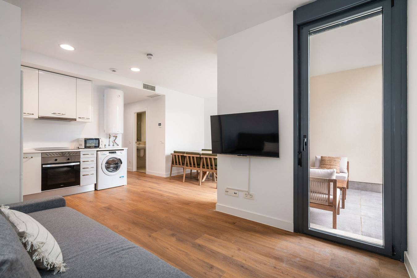 Entire apartment, The Kings Residence: Business Ready in San Sebastián de los Reyes, Madrid Province