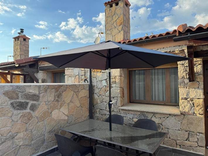Casa rural para 4 personas, con Terraza además de Jardín y Vistas en Navacepedilla de Corneja - 3