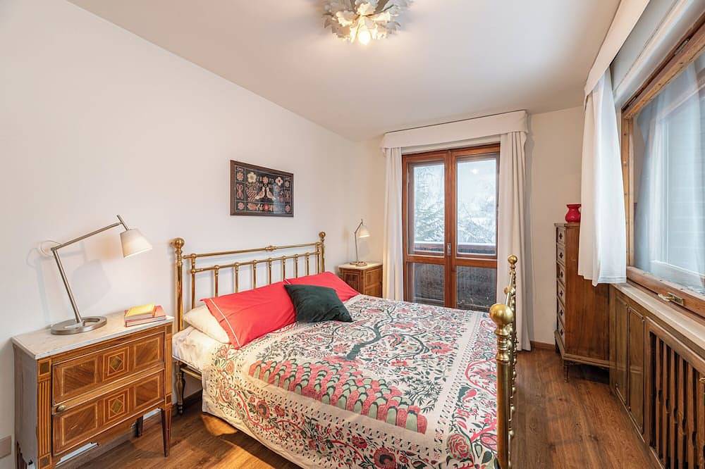 Appartement entier, Casa Etoile, a 10-minute walk from downtown and the cable car! in Comune di Pré-Saint-Didier, Alpes valaisannes