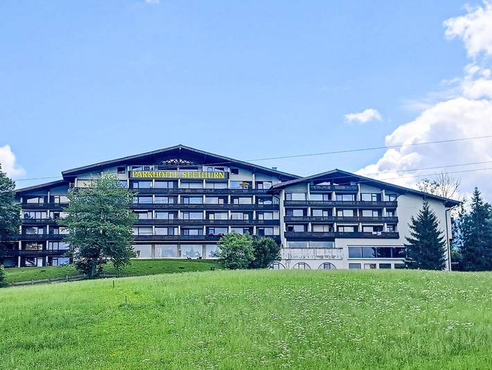 Ferienwohnung für 4 Personen, mit Seeblick und Terrasse sowie Garten in Strobl