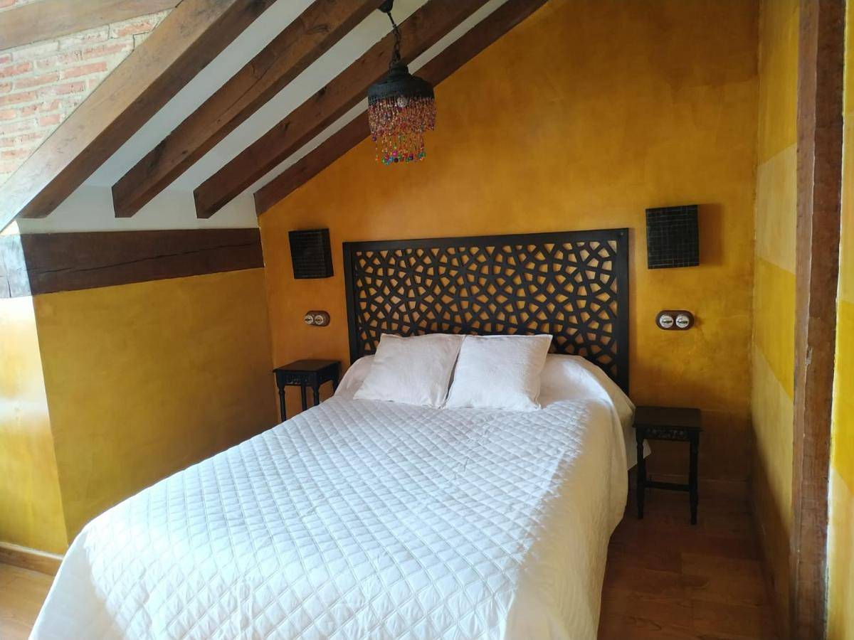 Double Room with Private Bathroom in Hinojedo, Suances
