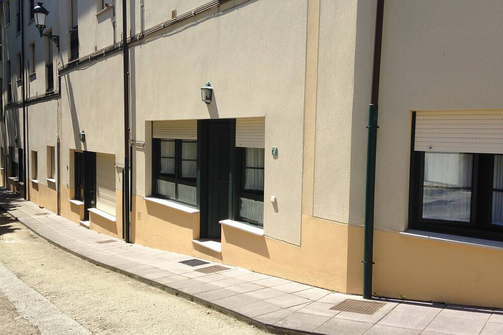 Apartamento entero, A 15 metros del mar en la Reserva de la Biosfera Oscos, Eo e Terras de Burón in Castropol, Costa Verde
