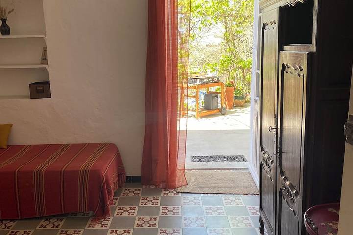La Maison Rose, family vacation home in Lagnes, Regionaler Naturpark Luberon
