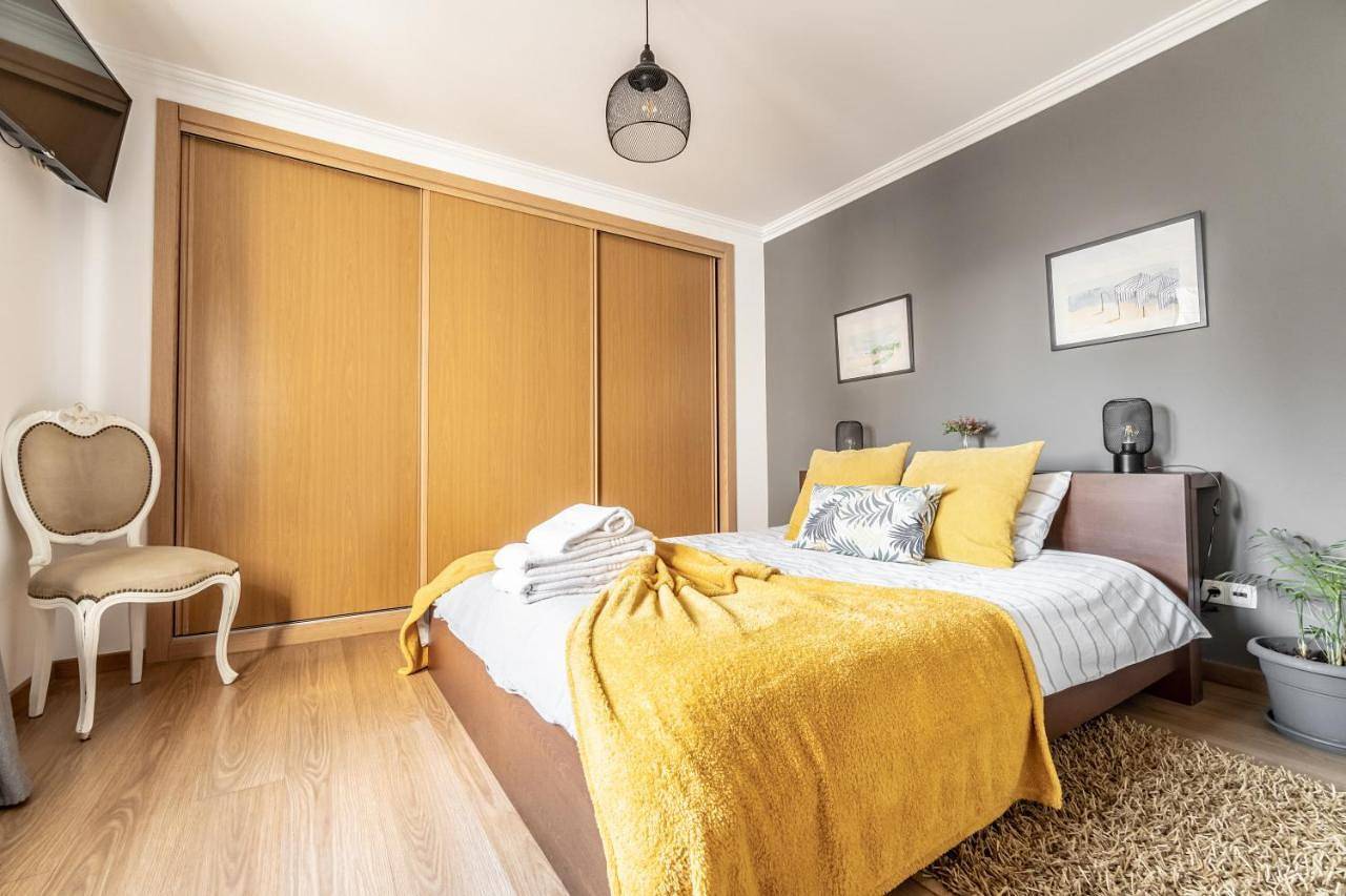 Four-Bedroom House in Praia da Areia Branca, Lourinhã