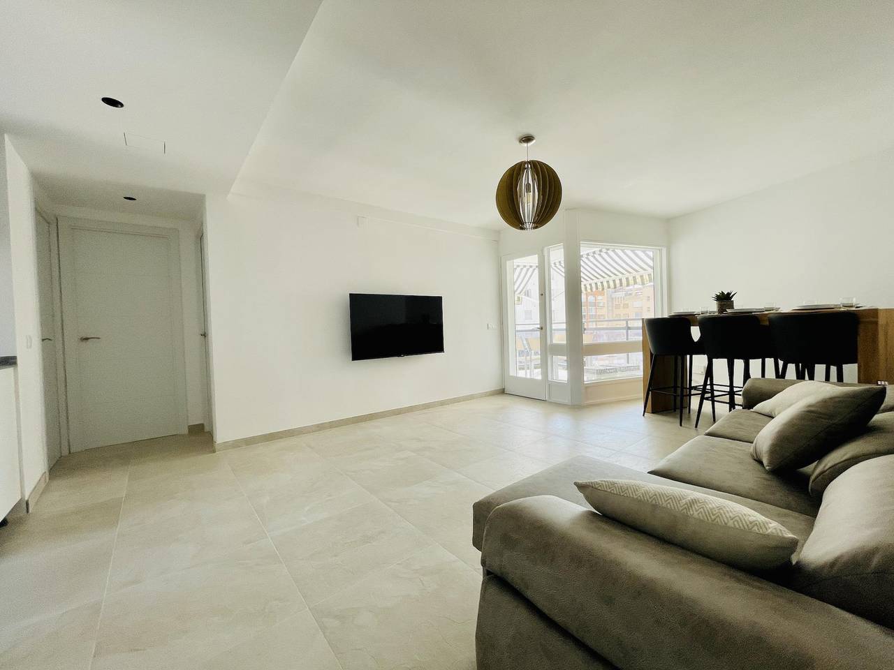 Entire holiday apartment, 160-Malta Luxe- Apartament de tres dormitoris. in Salou, Costa Dorada