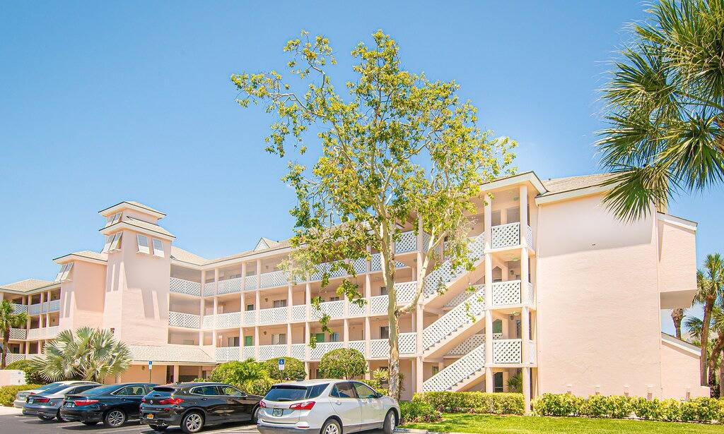 Ganze Wohnung, Lux Jupiter Bay condo w Fab Sunrise Lake Views close to beach in Jupiter, Palm Beach County