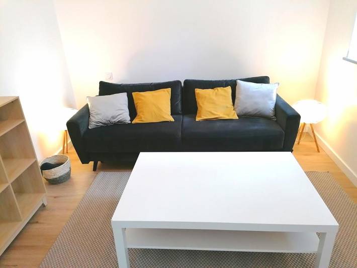 Location de vacances pour 9 personnes, avec terrasse et piscine à Lempaut - 2