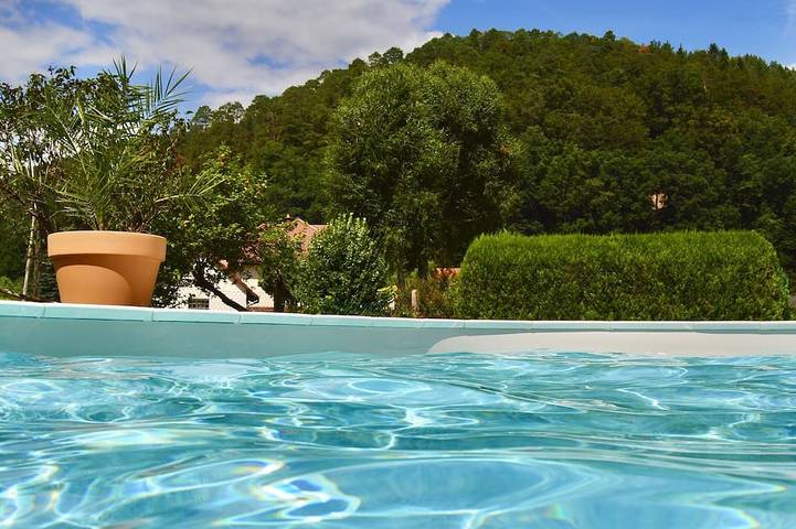 Holiday home for 6 people, with hot tub and garden - 1