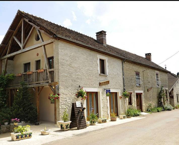 Chambre d’hôte pour 5 personnes, avec jardin et terrasse en Champagne-Ardenne