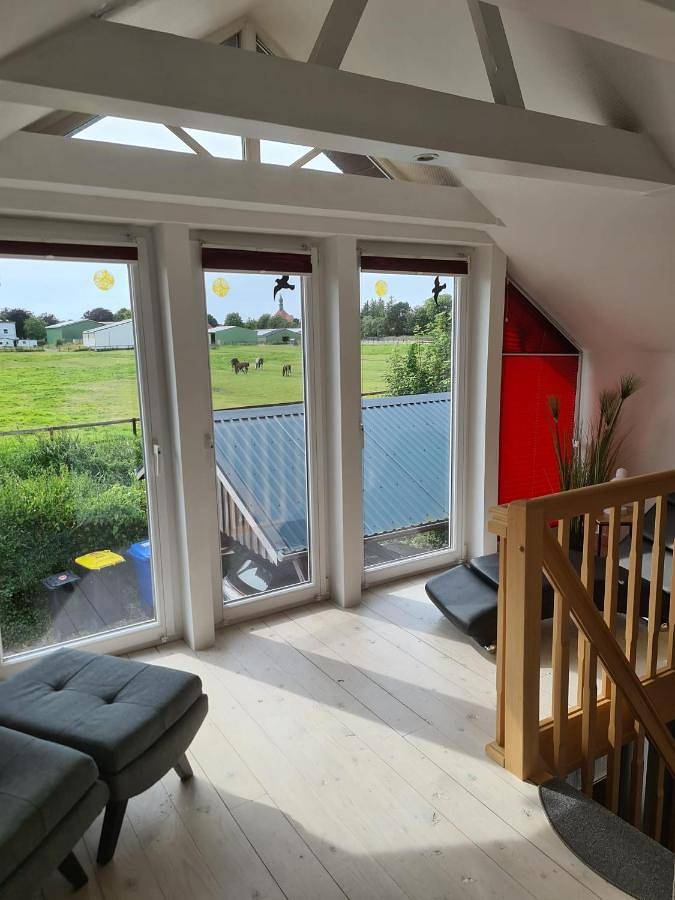 Ferienhaus für 6 Personen, mit Terrasse und Ausblick in Wesselburen