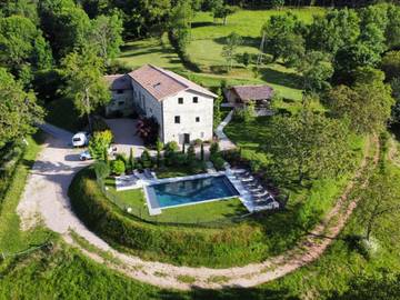 Gîte pour 6 personnes, avec jardin et piscine à Saint-Prix