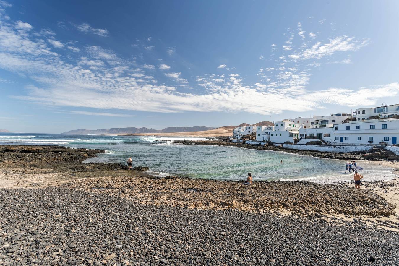 Casa de vacaciones 'Caleta de Caballo' directamente junto al mar con vistas al mar y terraza in Caleta de Caballo, Teguise