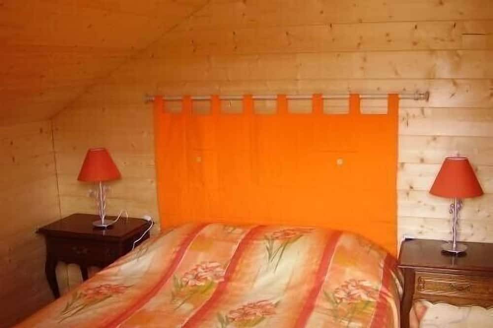Chalet indépendant entiérement clos au pied de la forêt dans un hameau calme in Saint-Michel-sur-Meurthe, Saint-Dié-des-Vosges