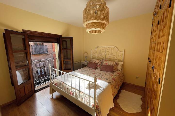 Ganze Wohnung, El Refugio de Cervantes, familiär, historisch und charmant. in Alcalá de Henares, Área Metropolitana de Madrid