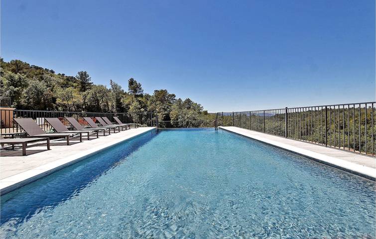 Apartamento de lujo junto al río con piscina y aparcamiento in La Celle (Var), Costa mediterránea (Francia)