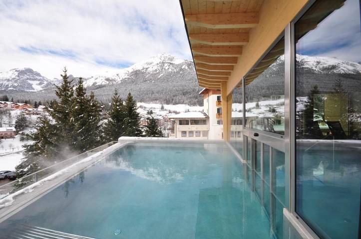 Hotel para 2 personas, con sauna además de jacuzzi y jardín - 1