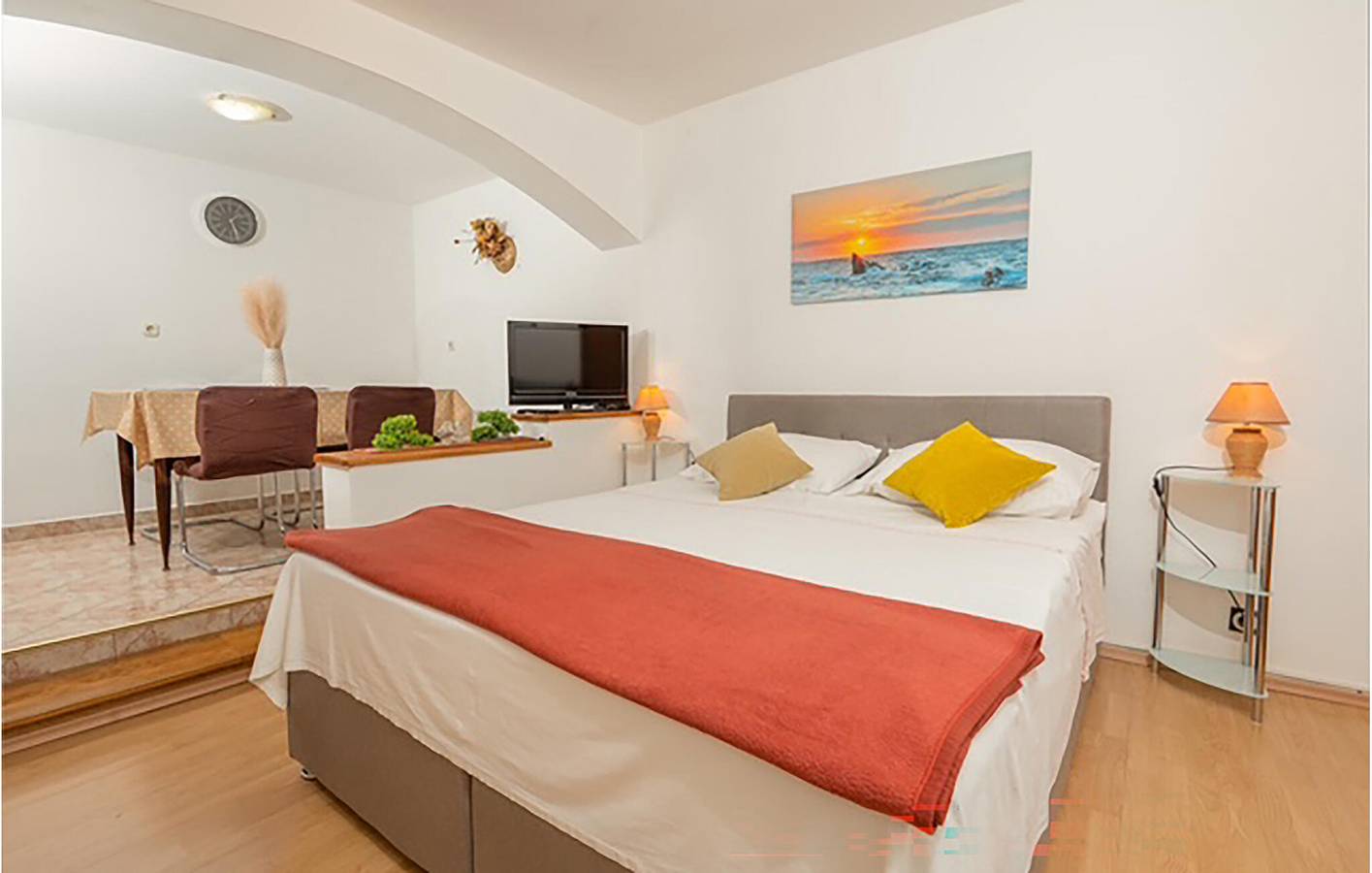 Ganze Ferienwohnung, Gemütliches Apartment mit Terrasse und Garten, 1,5 km zum Strand in Jadranovo, Primorje-Gorski Kotar