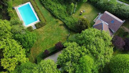 Gîte pour 5 personnes, avec piscine et jardin à Dampierre-sous-Bouhy