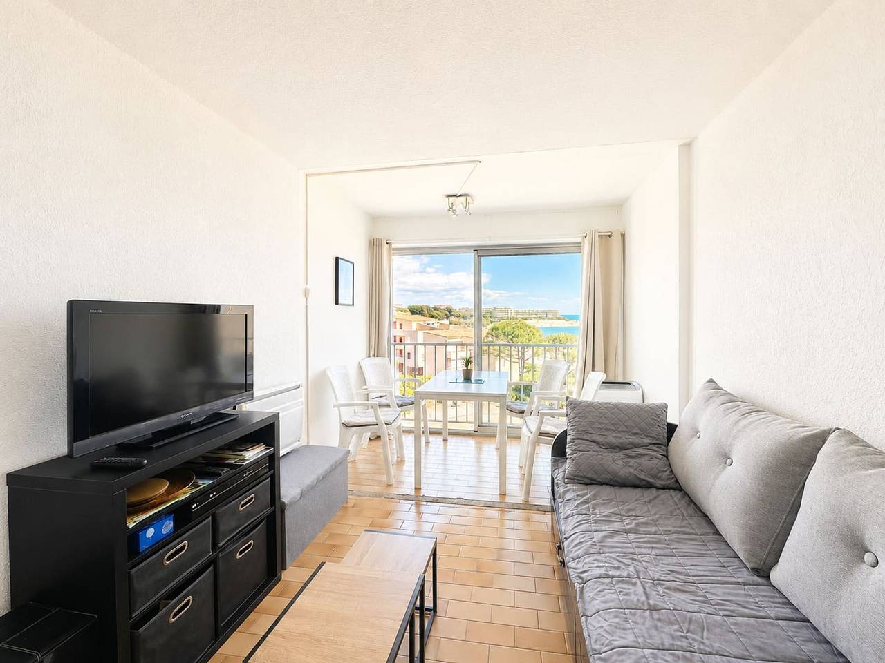 Apartamento entero, Estudio cabina frente a la playa, parking - 2 pers. in Sete, Costa mediterránea (Francia)