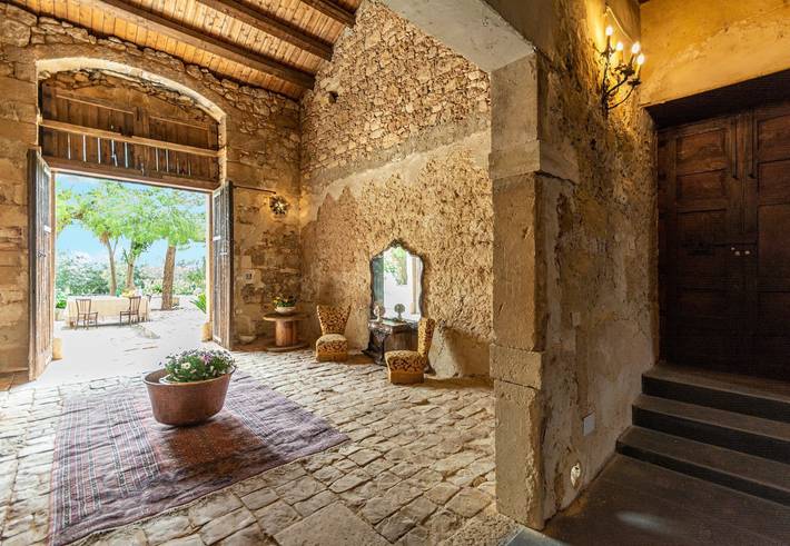 Casa vacanze "The Holiday and Art Seahorse House" con vista sulle montagne, piscina privata e Wi-Fi in Vittoria, Provincia di Ragusa