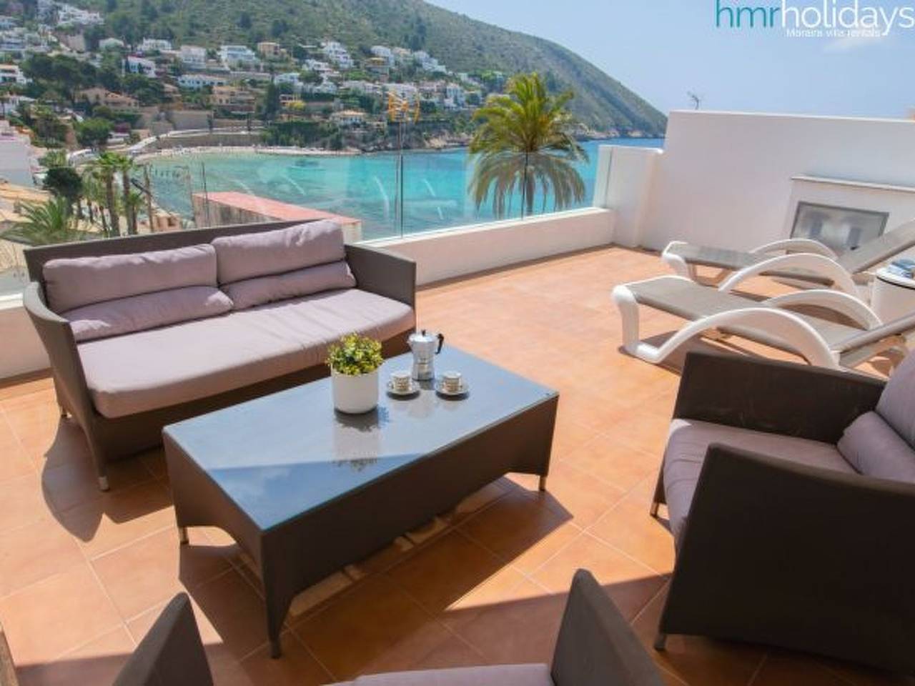 Entire apartment, Penthouse Guatipiti in Cala El Portet, Teulada (Spain)