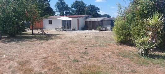 Gîte pour 5 personnes, avec vue ainsi que terrasse et jardin dans Essarts-en-Bocage